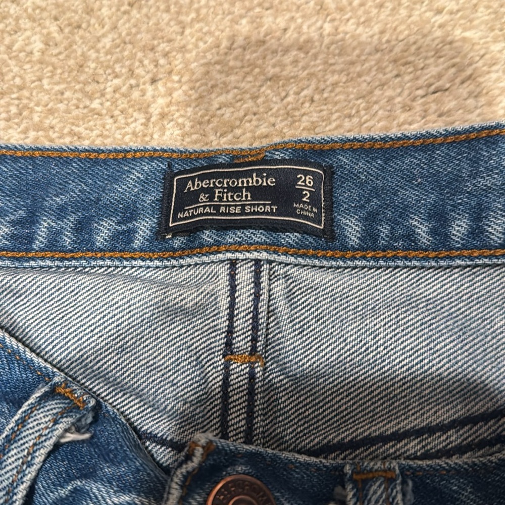 Abercrombie & Fitch Blue Jean Distressed Jeans - Picture 2 of 4